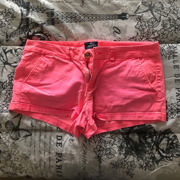 Shorts - Picture 2 of 3